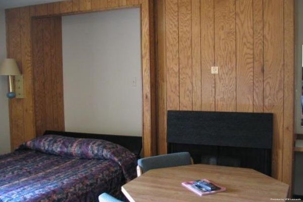 Bend Riverside Inn and Suites Bend